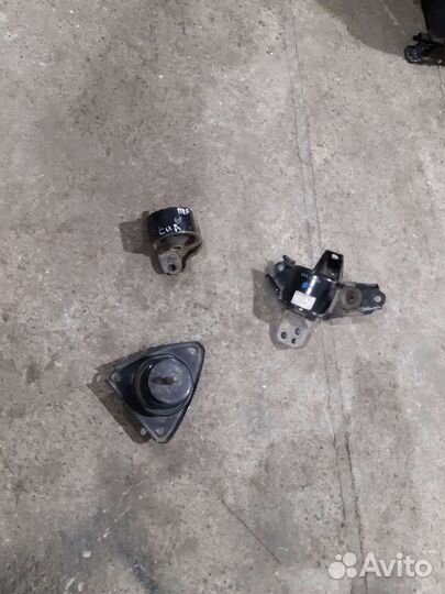 Kia Ceed ED опора двигателя