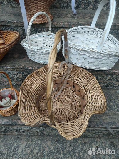 Корзина плетеная