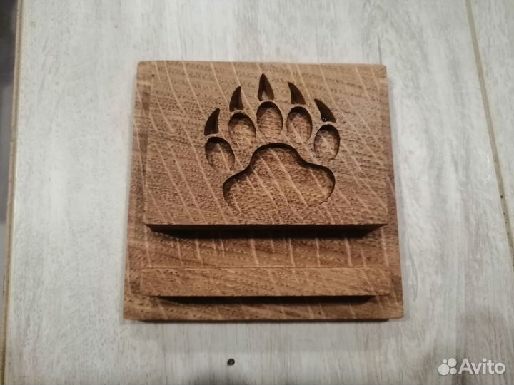 Подставка для телефона из массива дуба