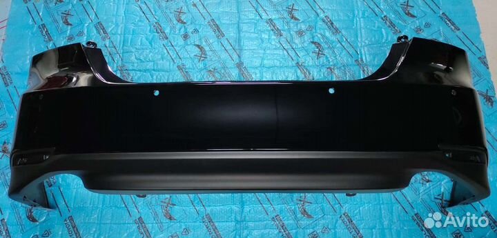 Задний бампер Камри 70 рестайлинг черный Оригинал