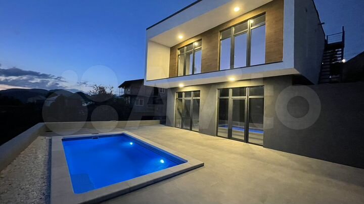 Коттедж 160 м² на участке 6 сот.