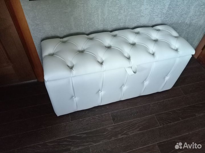 Вешалка настенная