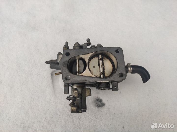 Дроссельная заслонка Volkswagen Golf 2 1.8