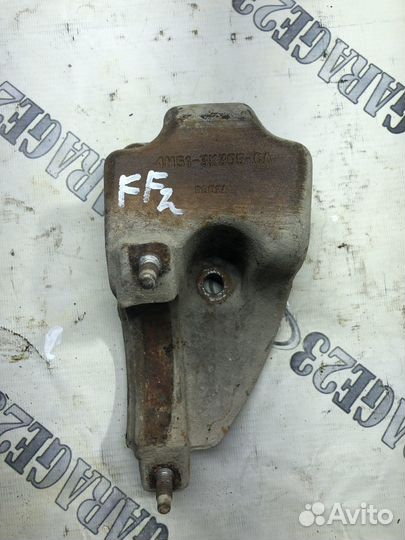 Кронштейн промежуточного вала Ford Focus 2