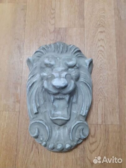 Барельеф Голова льва