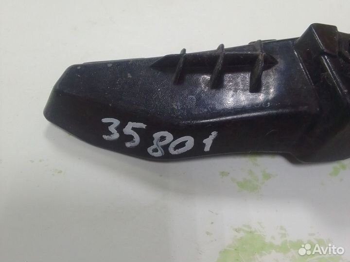 Направляющая бампера Kia Ceed ED