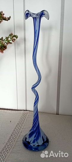 Высокая ваза цветок гутное стекло СССР