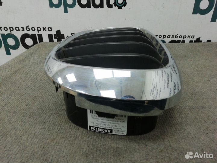 Решетка радиатора левая 51117316075 BMW
