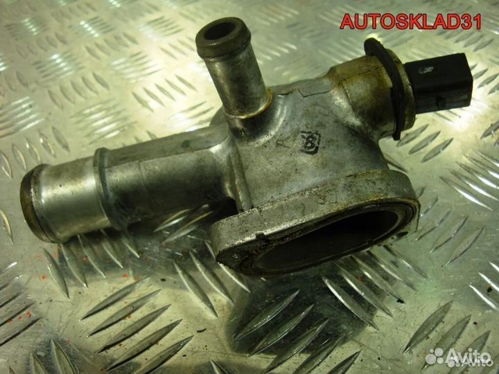 Фланец системы охлаждения Audi A6 C5 038121133A