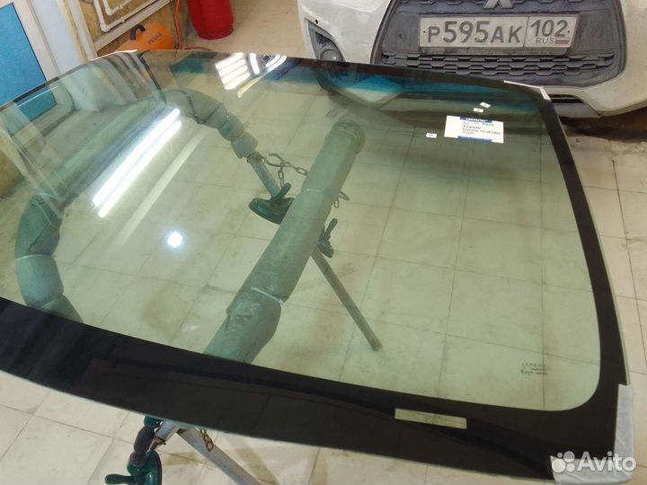 Лобовое стекло Тойота Королла 150