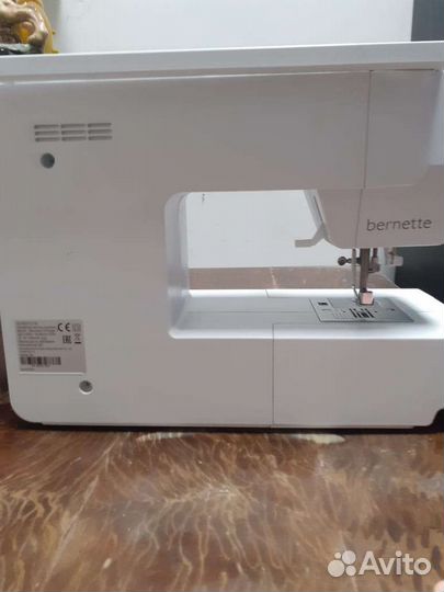 Швейная машина bernette Chicago 7