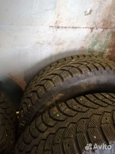 Bridgestone Blizzak Ice 205/65 R15