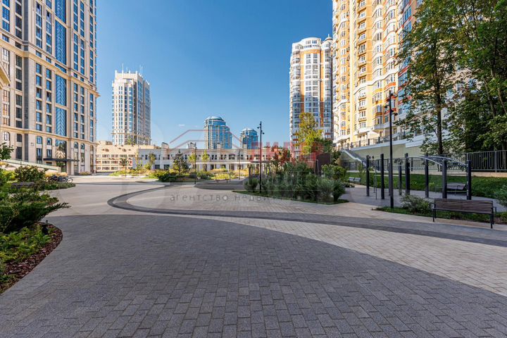 6-к. квартира, 385 м², 1/3 эт.