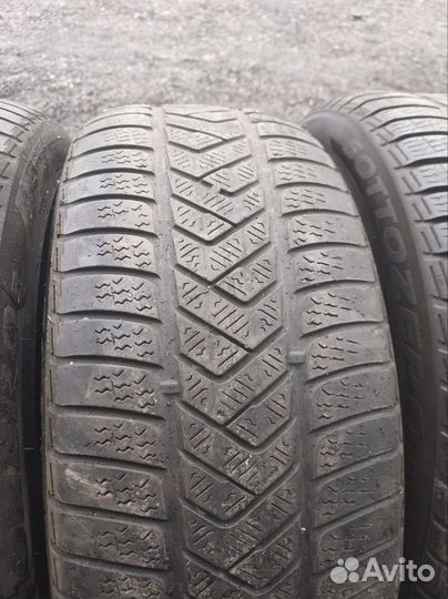 Pirelli Winter Sottozero 3 245/45 R19 102V