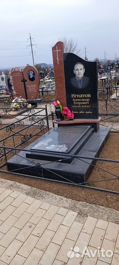 Памятники из гранита и мрамора