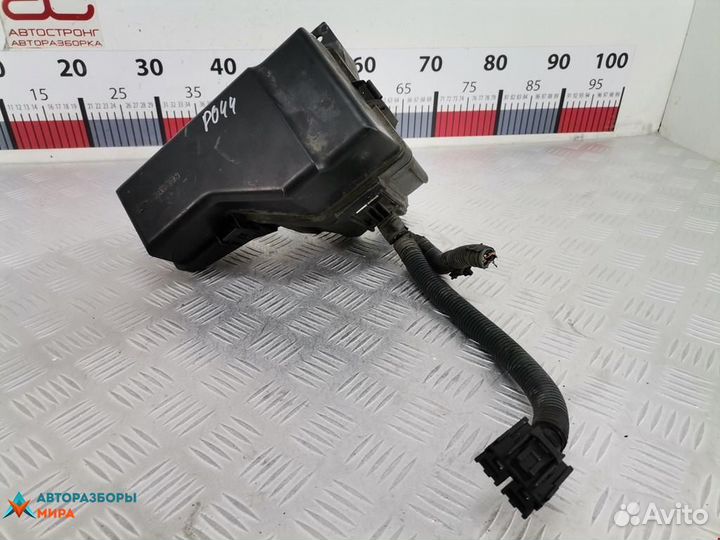 Блок предохранителей Toyota RAV4 2 (XA20) рест