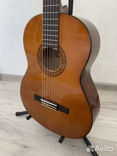 Классическая гитара Yamaha CM40