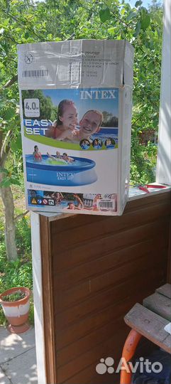 Бассейн intex