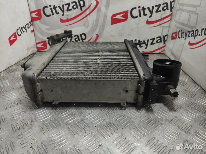 Интеркулер Toyota Grand Hiace KCH16 1KZ-TE 2001