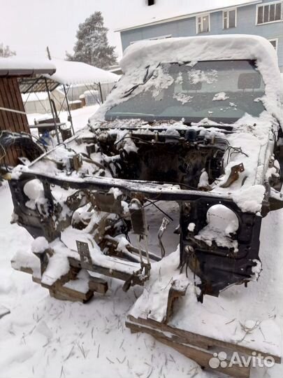 Запчасти Nissan NP300 разбор