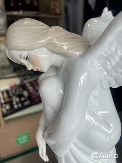 Фигурка Ангел на скале, керамика