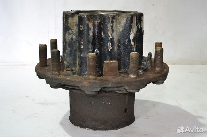 Ступица ведущего моста дисковые тормоза, левая mer