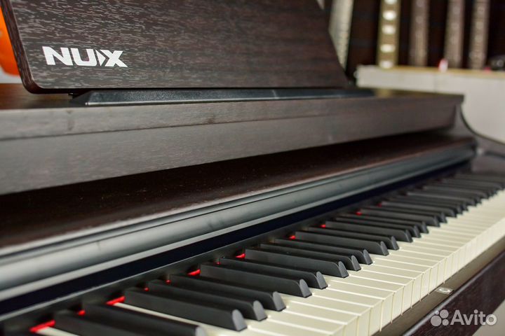 Цифровое пианино Nux Cherub (Комплект)