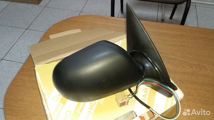 Skoda Fabia Зеркало правое Новое