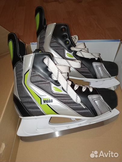 Коньки хоккейные