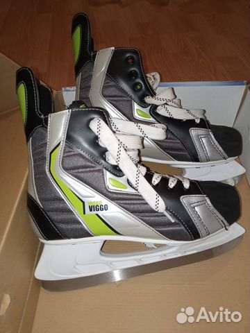 Коньки хоккейные