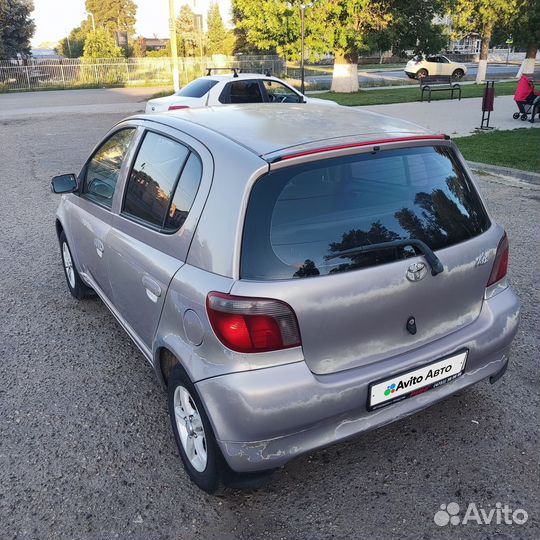 Toyota Vitz 1.0 AT, 2000, 230 000 км