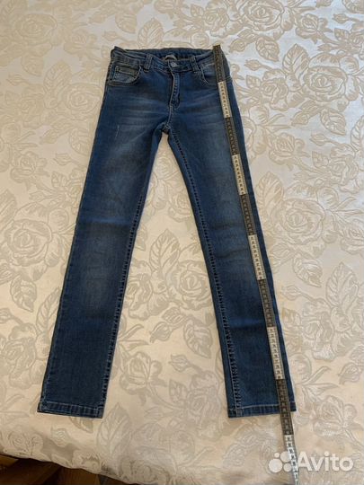Джинсы фирменные 140 на худого