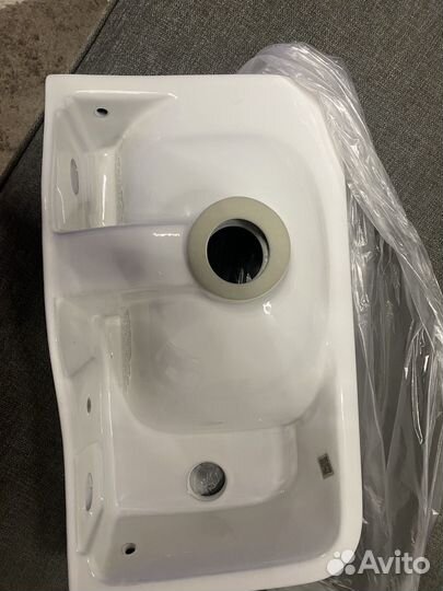 Раковина в ванную накладная