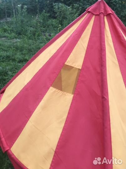 Детские шатер, батут и доска-мольберт