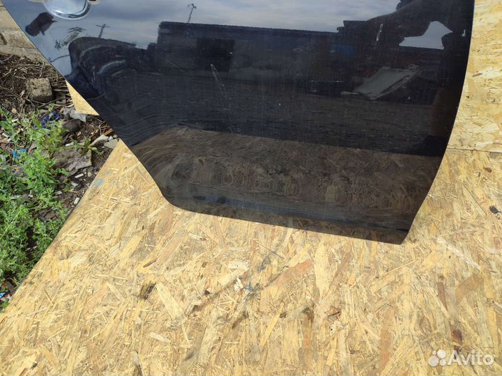 Задняя правая дверь Vw Jetta 5