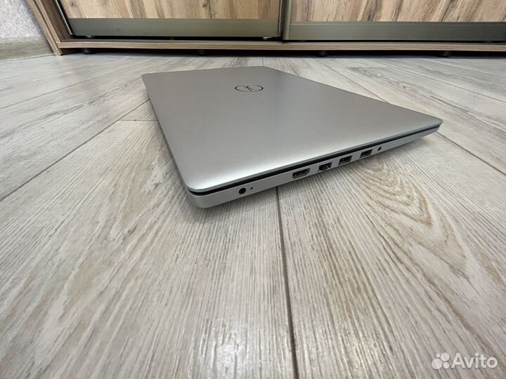 Ноутбук dell vostro 3580(core I5-8265U+SSD256+10GB