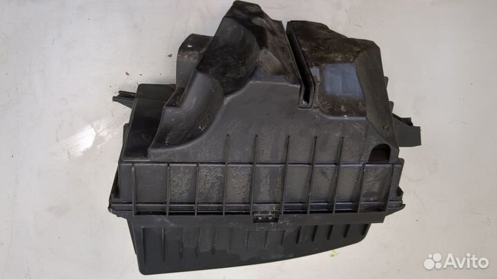 Корпус воздушного фильтра Volvo XC90, 2004