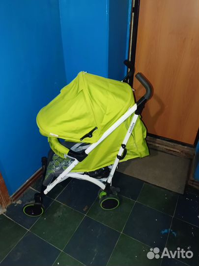 Прогулочная коляска трость