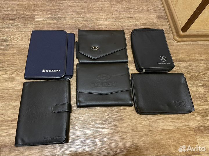 Сервисные папки разных марок, папки для документов