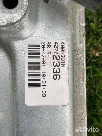 Стеклоподъемник задний правый Chevrolet 3 42702336