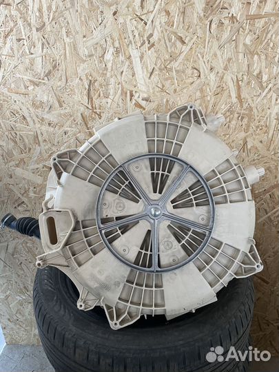 Бак в сборе с барабаном и шкивом Электролюкс Занус