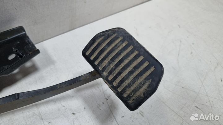 Педаль тормоза Freelander 2 2007-2014 (АКПП)