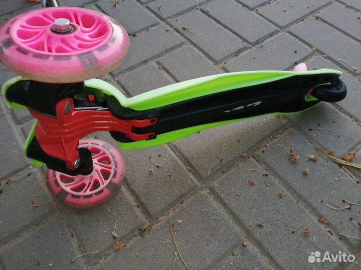 Самокат детский трехколесный бу