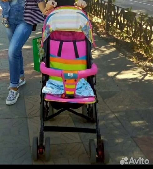 Прогулочная коляска