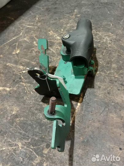 Кронштейн воздухопроводов рамы Volvo 20900160