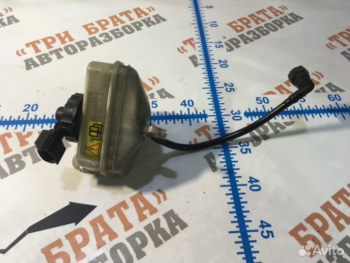 Форд Фокус Бачок тормозной жидкости