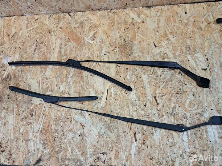 Поводки дворников Hyundai Matrix 2001-2010