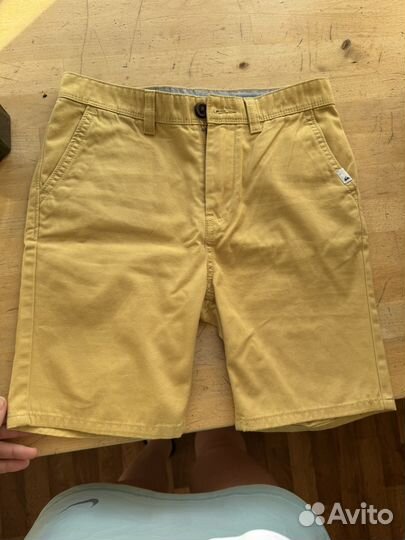 Пакет фирменных вещей на мальчика 10-12 лет