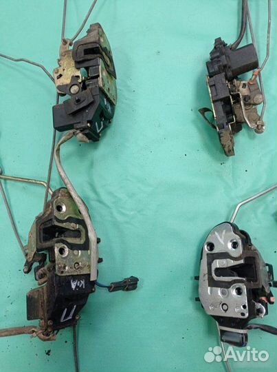 Замок двери Kia Shuma