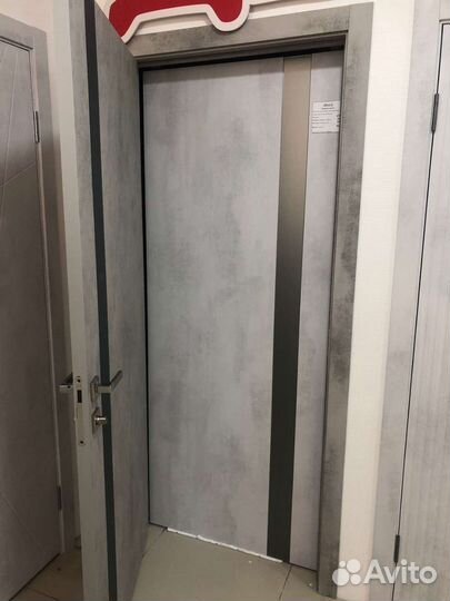 Двери межкомнатные в наличии светло-серые